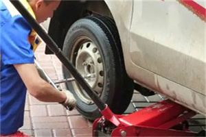 朝阳公园附近拖车24小时服务热线电话